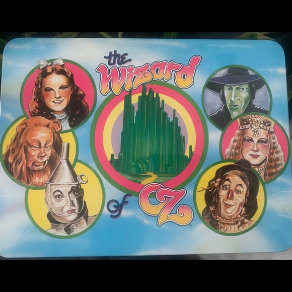 Vintage.  Wizard of Oz Tin with cardboard slip cover used - Picture 3 of 6